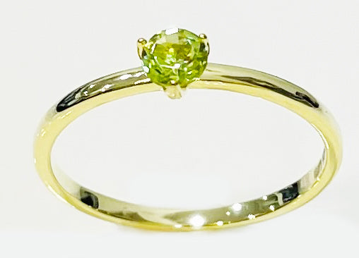14K Yellow Gold Straight Baguette Genuine Peridot Ring 6mm by 3mm |  Sarraf.com